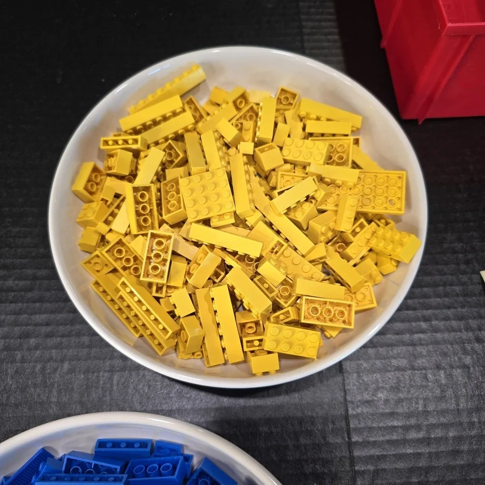 Vintage Red Yellow‎ 1980s Lego Classic Case Full Of Classic Bricks Color